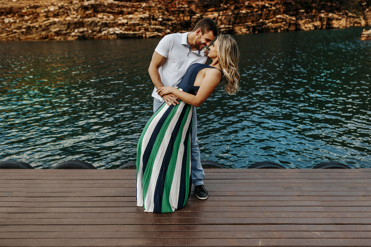 fotografia de casal em capitólio minas gerais ideias cachoeira good vibes Alexandre Casttro 