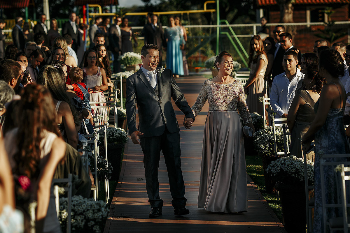 Fotografia do casamento de Camila e Jair em patos de minas no sitio toe do jo fotografo Alexandre Casttro