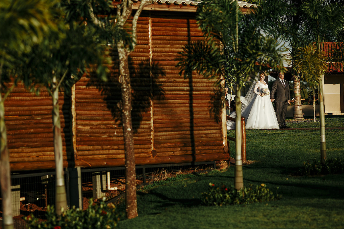 Fotografia do casamento de Camila e Jair em patos de minas no sitio toe do jo fotografo Alexandre Casttro