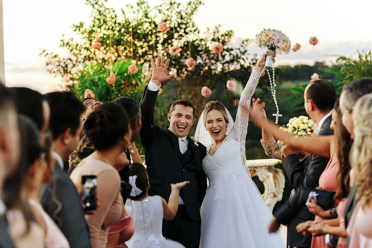 Fotografia do casamento de Camila e Jair em patos de minas no sitio toe do jo fotografo Alexandre Casttro