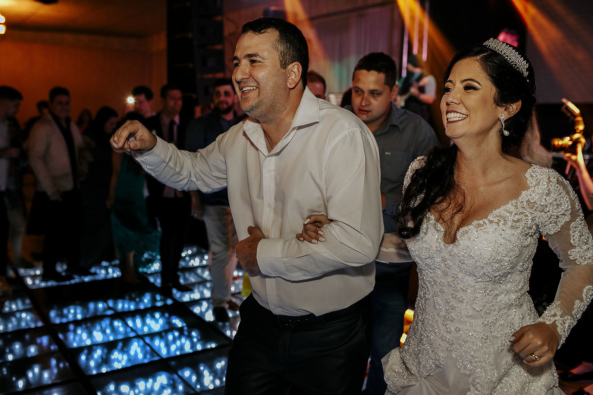 casamento patos de minas fotografo Alexandre Casttro  foto casar vestido