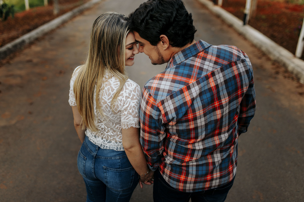 ensaio de casal para casamento em patos de minas Uberlandia Alexandre Casttro