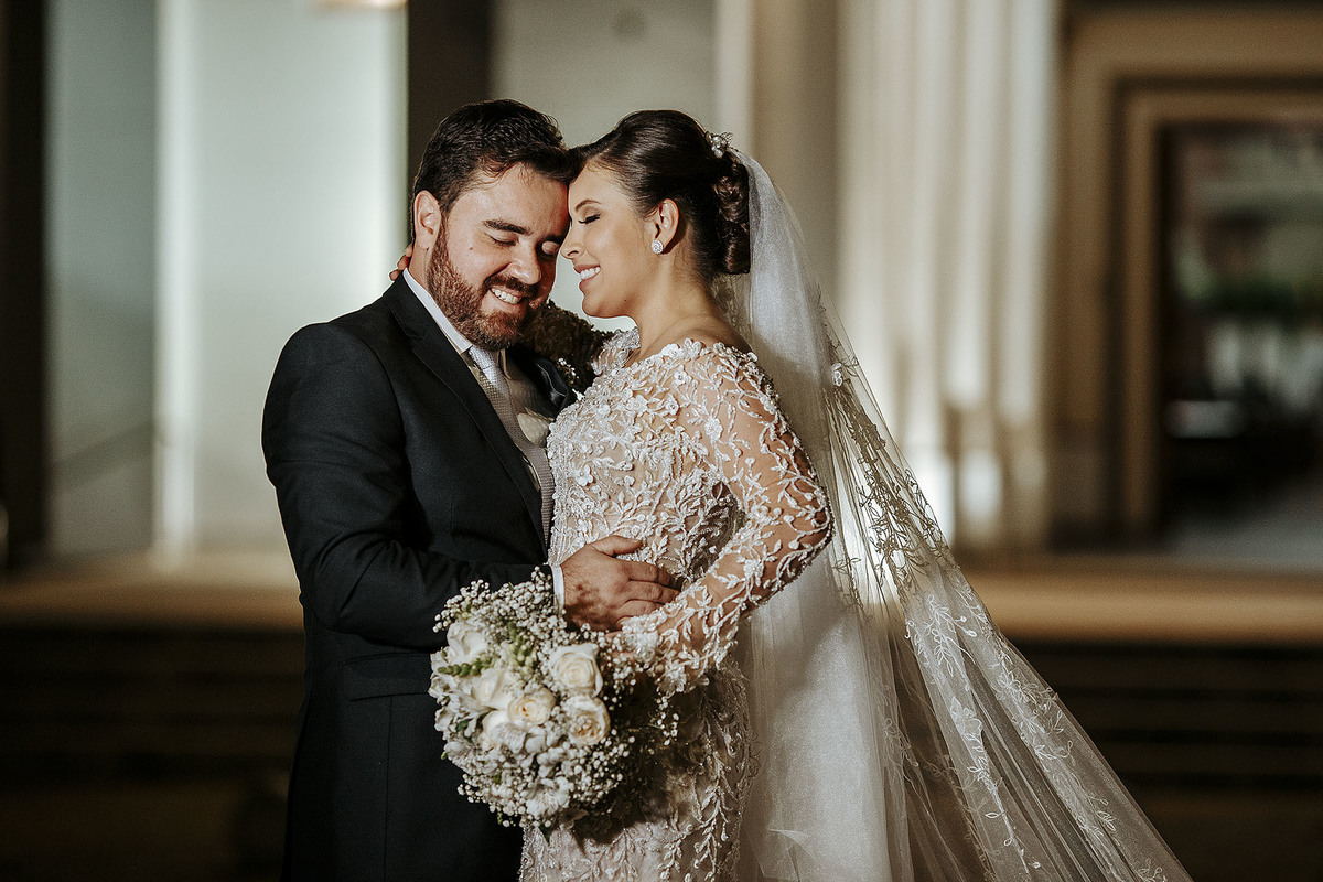 Casamento em patos de minas fotografo Alexandre Casttro vestido de noiva felicidades Uberlandia Minas Gerais