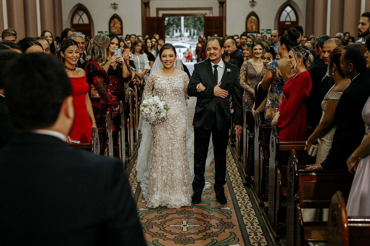 Casamento em patos de minas fotografo Alexandre Casttro vestido de noiva felicidades Uberlandia Minas Gerais