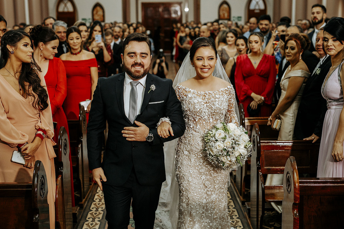 Casamento em patos de minas fotografo Alexandre Casttro vestido de noiva felicidades Uberlandia Minas Gerais