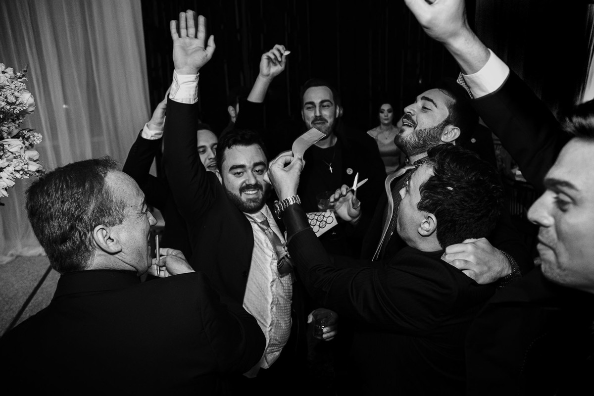 Casamento em patos de minas fotografo Alexandre Casttro vestido de noiva felicidades Uberlandia Minas Gerais