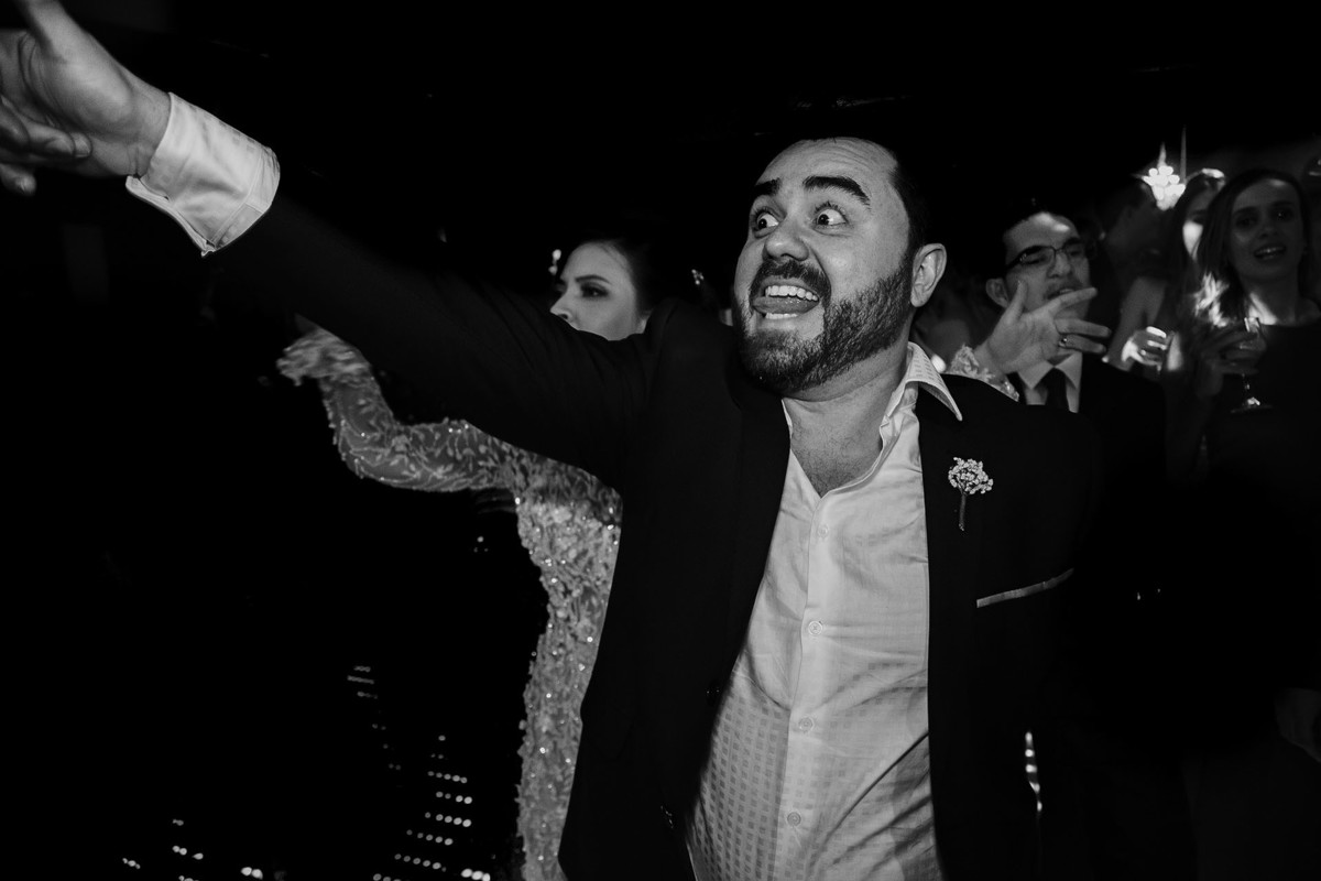 Casamento em patos de minas fotografo Alexandre Casttro vestido de noiva felicidades Uberlandia Minas Gerais