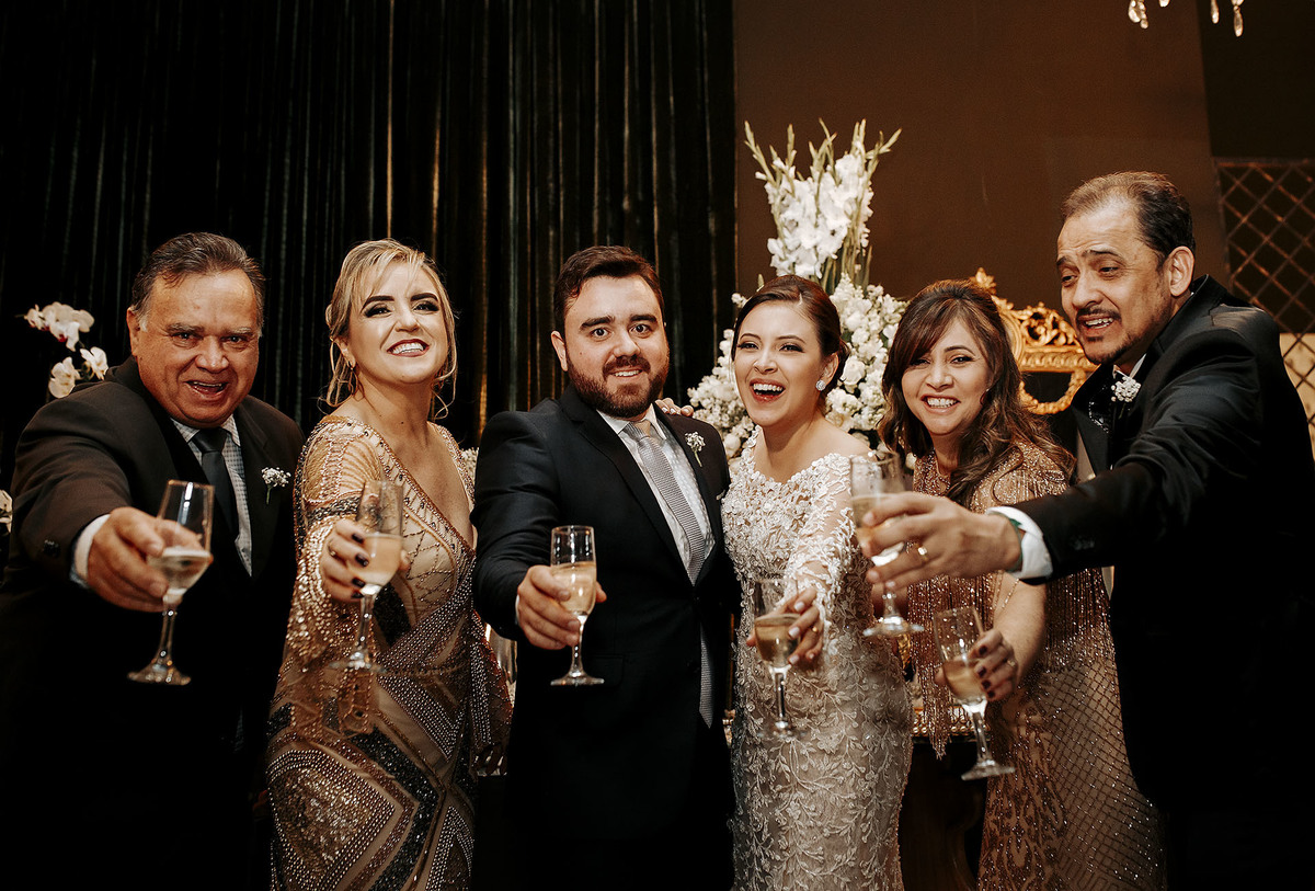 Casamento em patos de minas fotografo Alexandre Casttro vestido de noiva felicidades Uberlandia Minas Gerais