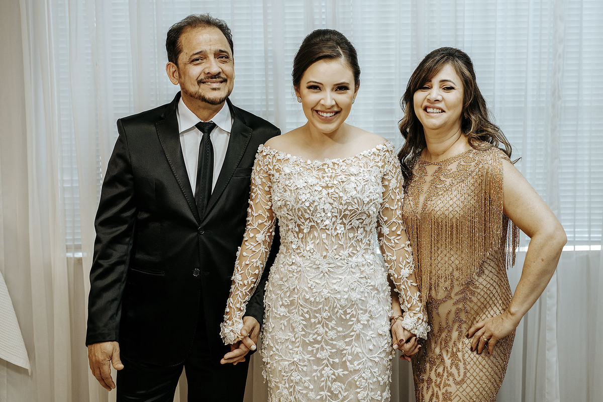 Casamento em patos de minas fotografo Alexandre Casttro vestido de noiva felicidades Uberlandia Minas Gerais