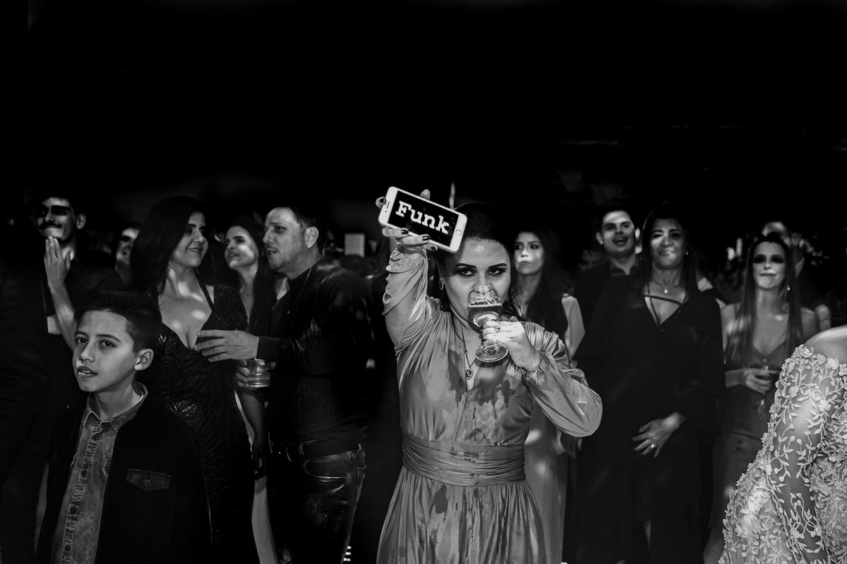 Casamento em patos de minas fotografo Alexandre Casttro vestido de noiva felicidades Uberlandia Minas Gerais
