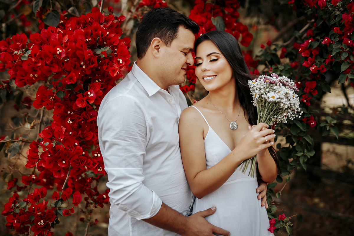 ensaio pre casamento patos de minas Uberlandia alexandre Casttro  fotografo fotos com flores
