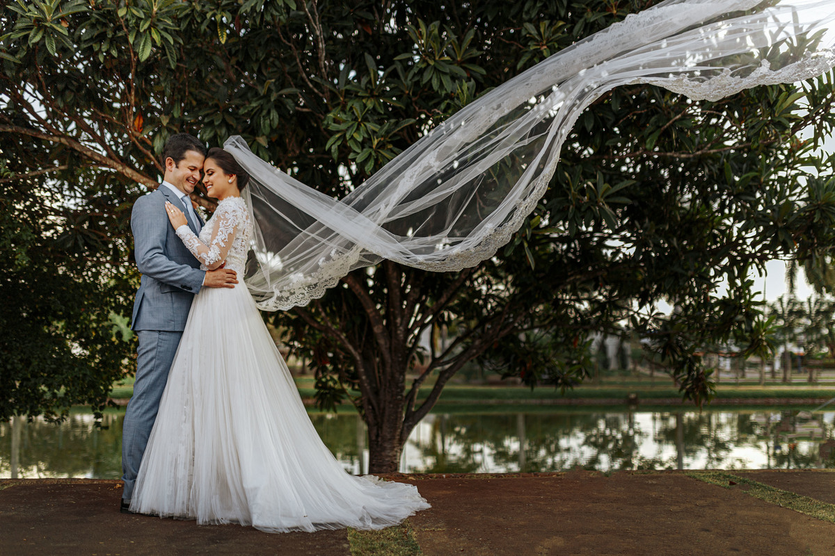casamento em patos de minas fotografo Alexandre Casttro uberlandia fotos ideias noiva vestido