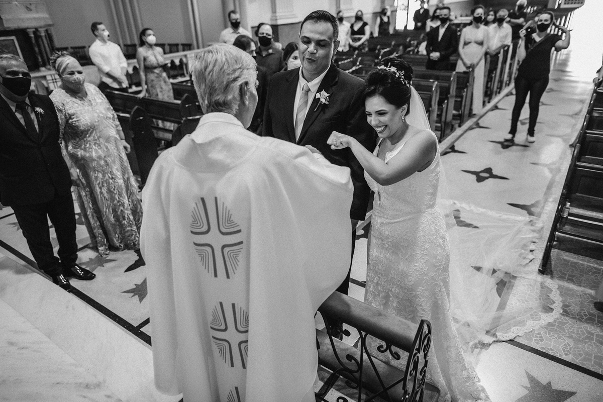 Fotografia de Casamento em Patos de Minas Igreja dos capuchinhos fotografo Alexandre Casttro