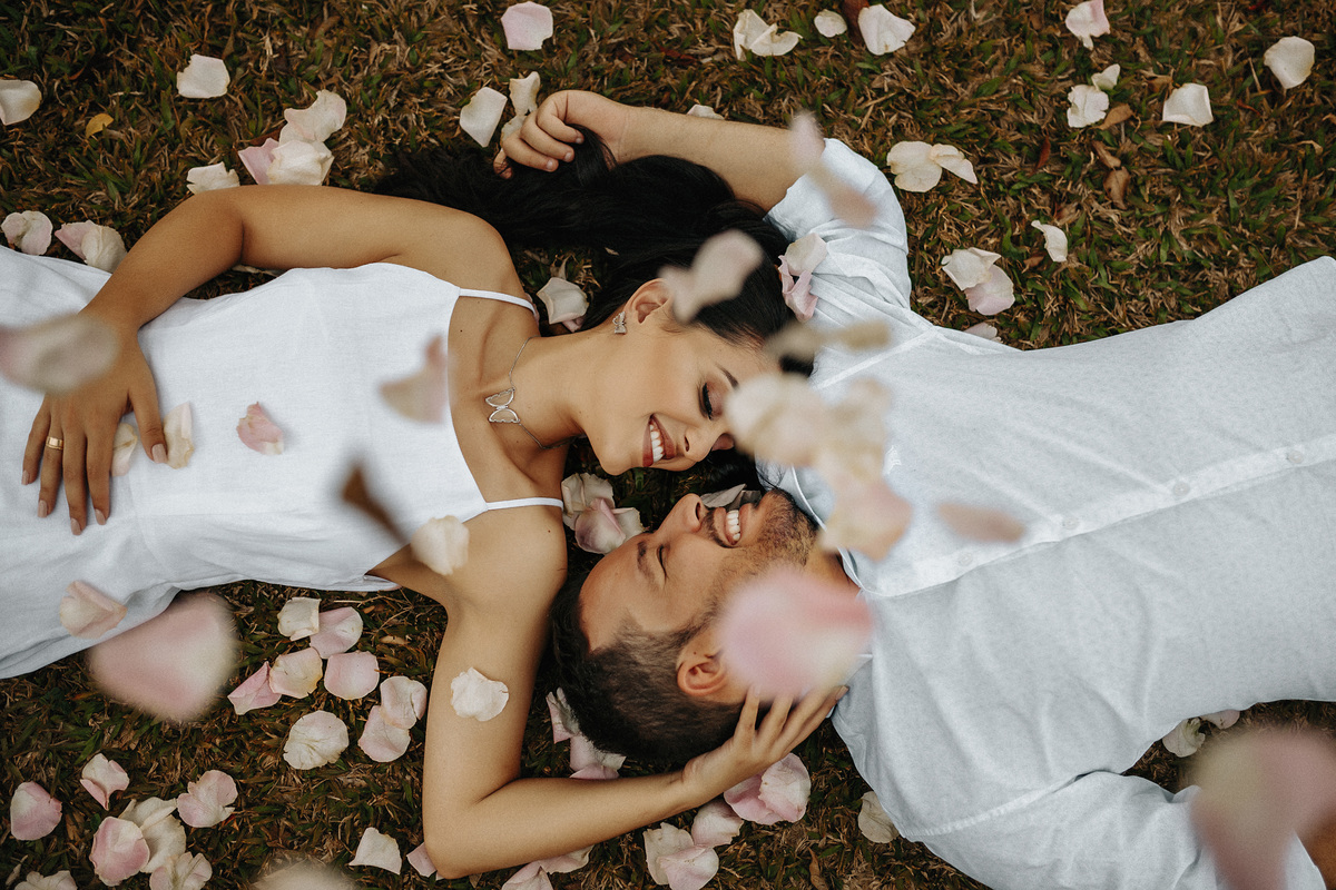 FOTOGRAFIA DE CASAMENTO ENSAIO NAMORANDO PRE WEDDING ALEXANDRE CASTTRO PATOS DE MINAS FOTOS 