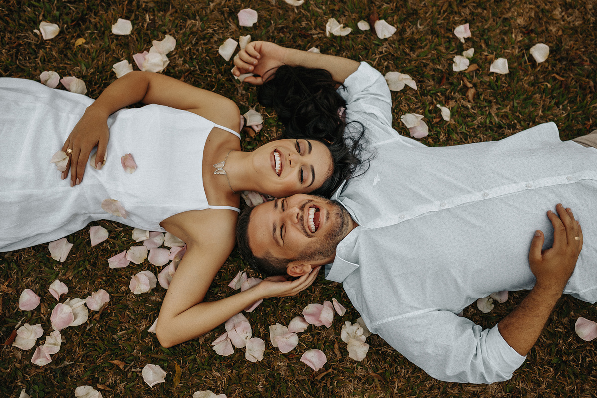 FOTOGRAFIA DE CASAMENTO ENSAIO NAMORANDO PRE WEDDING ALEXANDRE CASTTRO PATOS DE MINAS FOTOS 