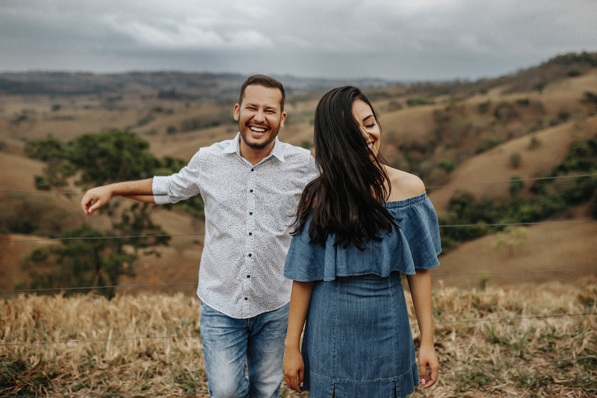 FOTOGRAFIA DE CASAMENTO ENSAIO NAMORANDO PRE WEDDING ALEXANDRE CASTTRO PATOS DE MINAS FOTOS 
