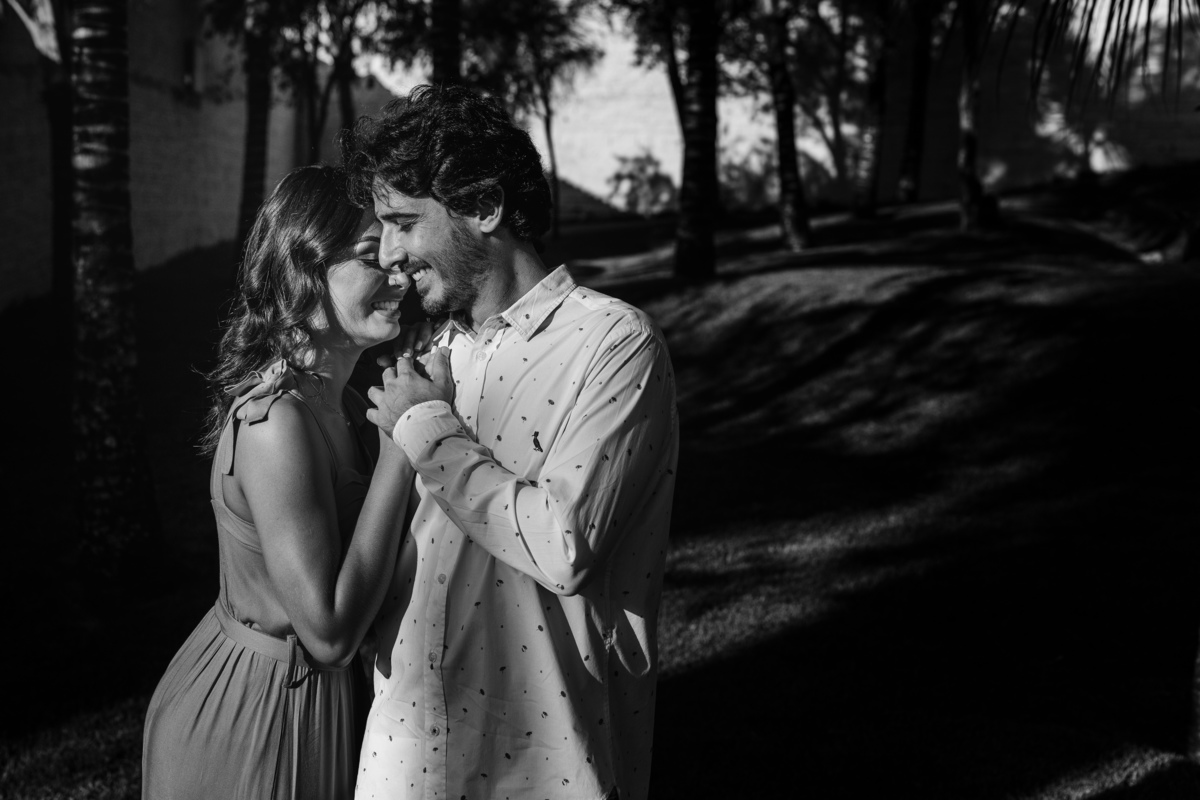 ENSAIO CASAMENTO PRE WEDDING FOTOGRAFO ALEXANDRE CASTTRO PATOS DE MINAS CARMO DO PARANAIBA SAO GOTARDO UBERLANDIA CASAL FOTO LINDAS NATUREZA AMOR 