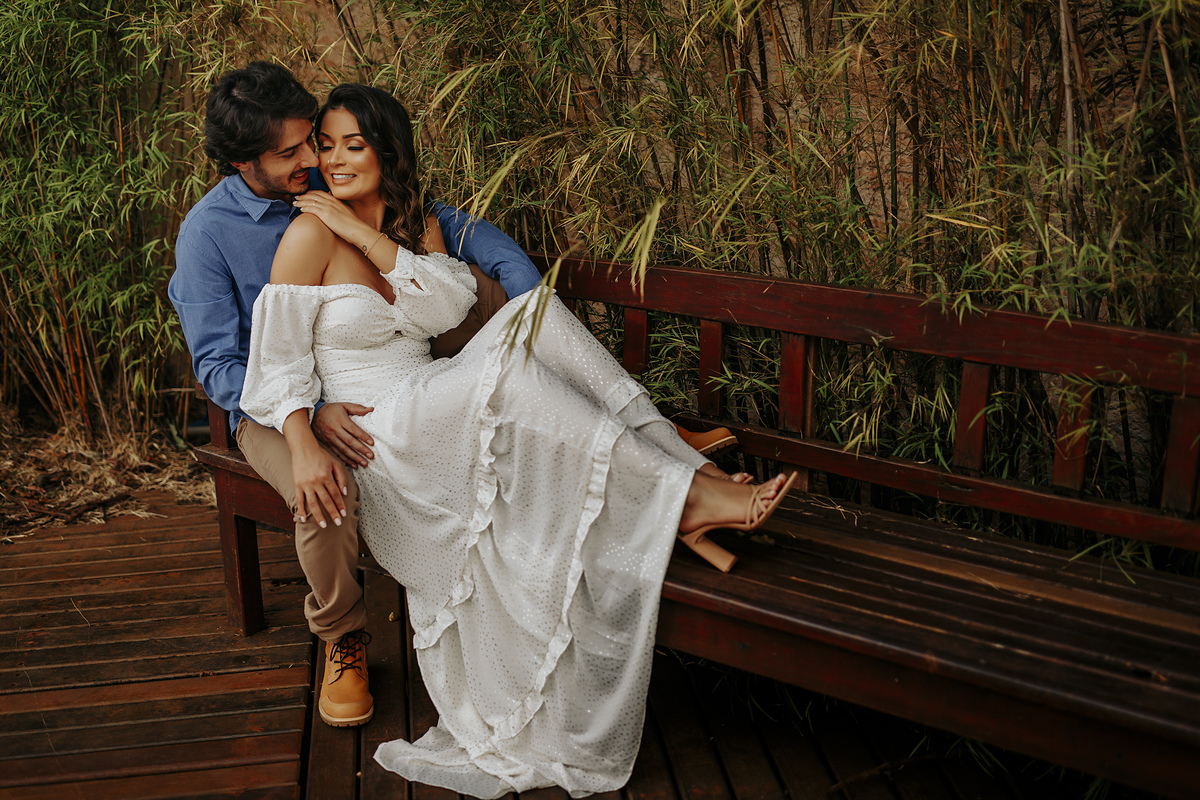 ENSAIO CASAMENTO PRE WEDDING FOTOGRAFO ALEXANDRE CASTTRO PATOS DE MINAS CARMO DO PARANAIBA SAO GOTARDO UBERLANDIA CASAL FOTO LINDAS NATUREZA AMOR 