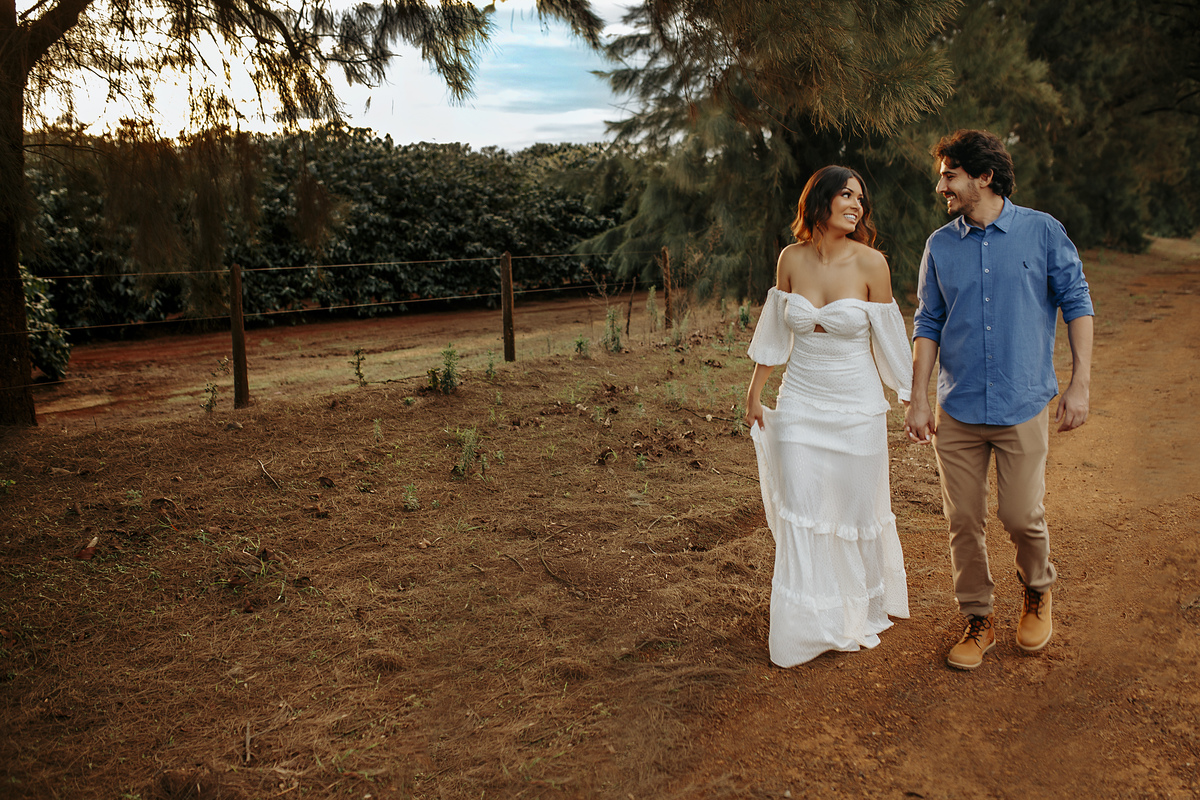 ENSAIO CASAMENTO PRE WEDDING FOTOGRAFO ALEXANDRE CASTTRO PATOS DE MINAS CARMO DO PARANAIBA SAO GOTARDO UBERLANDIA CASAL FOTO LINDAS NATUREZA AMOR 