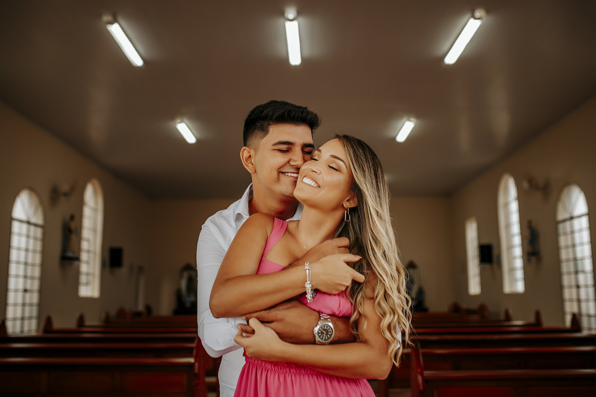 ENSAIO CASAMENTO PRE WEDDING FOTOGRAFO ALEXANDRE CASTTRO PATOS DE MINAS CARMO DO PARANAIBA SAO GOTARDO UBERLANDIA CASAL FOTO LINDAS NATUREZA AMOR 