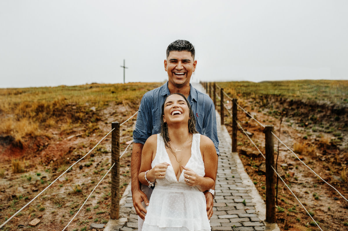 ENSAIO CASAMENTO PRE WEDDING FOTOGRAFO ALEXANDRE CASTTRO PATOS DE MINAS CARMO DO PARANAIBA SAO GOTARDO UBERLANDIA CASAL FOTO LINDAS NATUREZA AMOR 