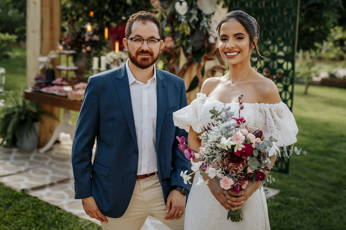FOTOGRAFIA DE CASAMENTO
ENSAIO DE CASAL
NOIVOS 
PATOS DE MINAS
ALEXANDRE DE CASTTRO
TERNO VESTIDO DE NOIVA