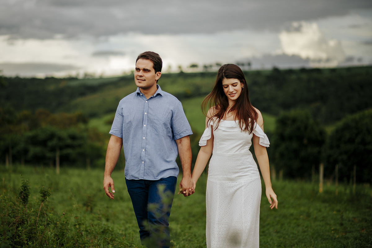FOTOS ENSAIO PRE WEDDING CASAMENTO FAZENDA CAVALO CAMPO AMOR PRATINHA MG PATOS DE MINAS FOTOGRAFO ALEXANDRE CASTTRO FOTOGRAFIA