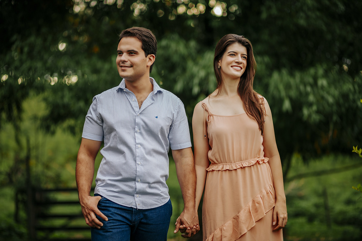 FOTOS ENSAIO PRE WEDDING CASAMENTO FAZENDA CAVALO CAMPO AMOR PRATINHA MG PATOS DE MINAS FOTOGRAFO ALEXANDRE CASTTRO FOTOGRAFIA