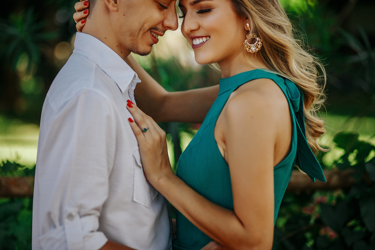 FOTOGRAFIA DE CASAL CASAMENTO; FOTOGRAFIA; PATOS DE MINAS ; LAGOA FORMOSA; FOTO; PRE WEDDING ;  ALEXANDRECASTTRO ; FOTOGRAFO; SITE; FAZENDA ; VESTIDO DE NOIVA