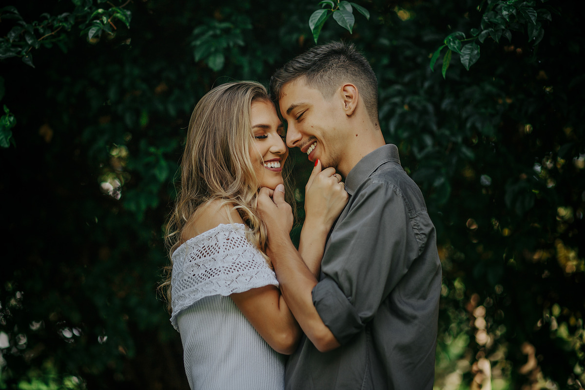 FOTOGRAFIA DE CASAL CASAMENTO; FOTOGRAFIA; PATOS DE MINAS ; LAGOA FORMOSA; FOTO; PRE WEDDING ;  ALEXANDRECASTTRO ; FOTOGRAFO; SITE; FAZENDA ; VESTIDO DE NOIVA