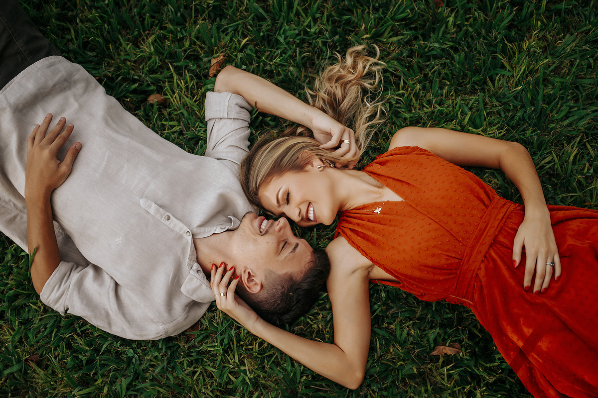 FOTOGRAFIA DE CASAL CASAMENTO; FOTOGRAFIA; PATOS DE MINAS ; LAGOA FORMOSA; FOTO; PRE WEDDING ;  ALEXANDRECASTTRO ; FOTOGRAFO; SITE; FAZENDA ; VESTIDO DE NOIVA