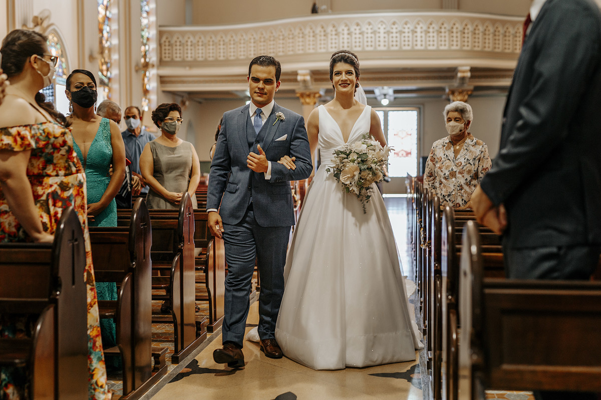 CASAMENTO PATOS DE MINAS FOTOGRAFIA ALEXANDRE CASTTRO FOTOGRAFO NOIVA CASAL INSPIRACAO CERIMONIAL MADRINHAS SITE DE FOTOS 