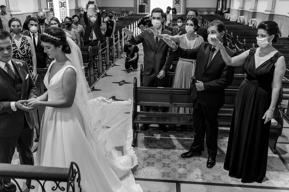 CASAMENTO PATOS DE MINAS FOTOGRAFIA ALEXANDRE CASTTRO FOTOGRAFO NOIVA CASAL INSPIRACAO CERIMONIAL MADRINHAS SITE DE FOTOS 