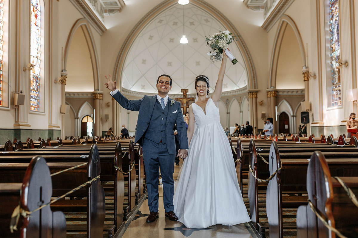 CASAMENTO PATOS DE MINAS FOTOGRAFIA ALEXANDRE CASTTRO FOTOGRAFO NOIVA CASAL INSPIRACAO CERIMONIAL MADRINHAS SITE DE FOTOS 