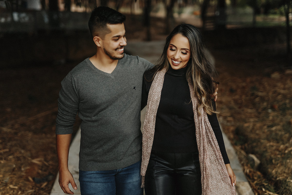 Ensaio Namorando de Flavia e Henrique em Patos de Minas , fotografado por Alexandre Casttro.