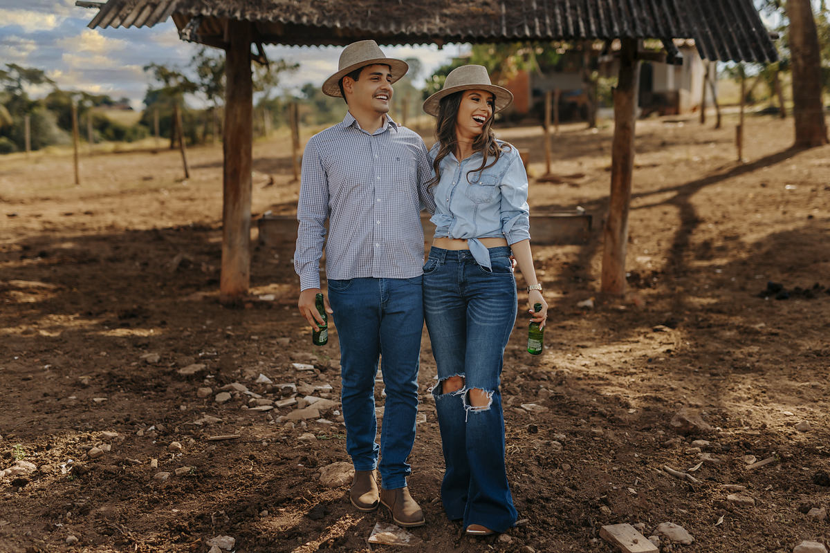 LOVE SESSION ENSAIO CASAL EM PATOS DE MINAS FOTOGRAFIA CASAMENTO PRE WEDDING 
