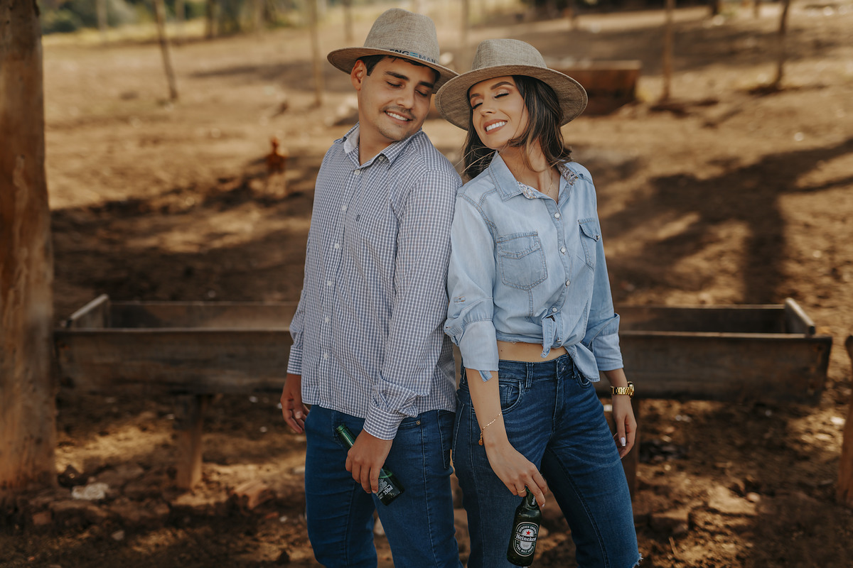 LOVE SESSION ENSAIO CASAL EM PATOS DE MINAS FOTOGRAFIA CASAMENTO PRE WEDDING 