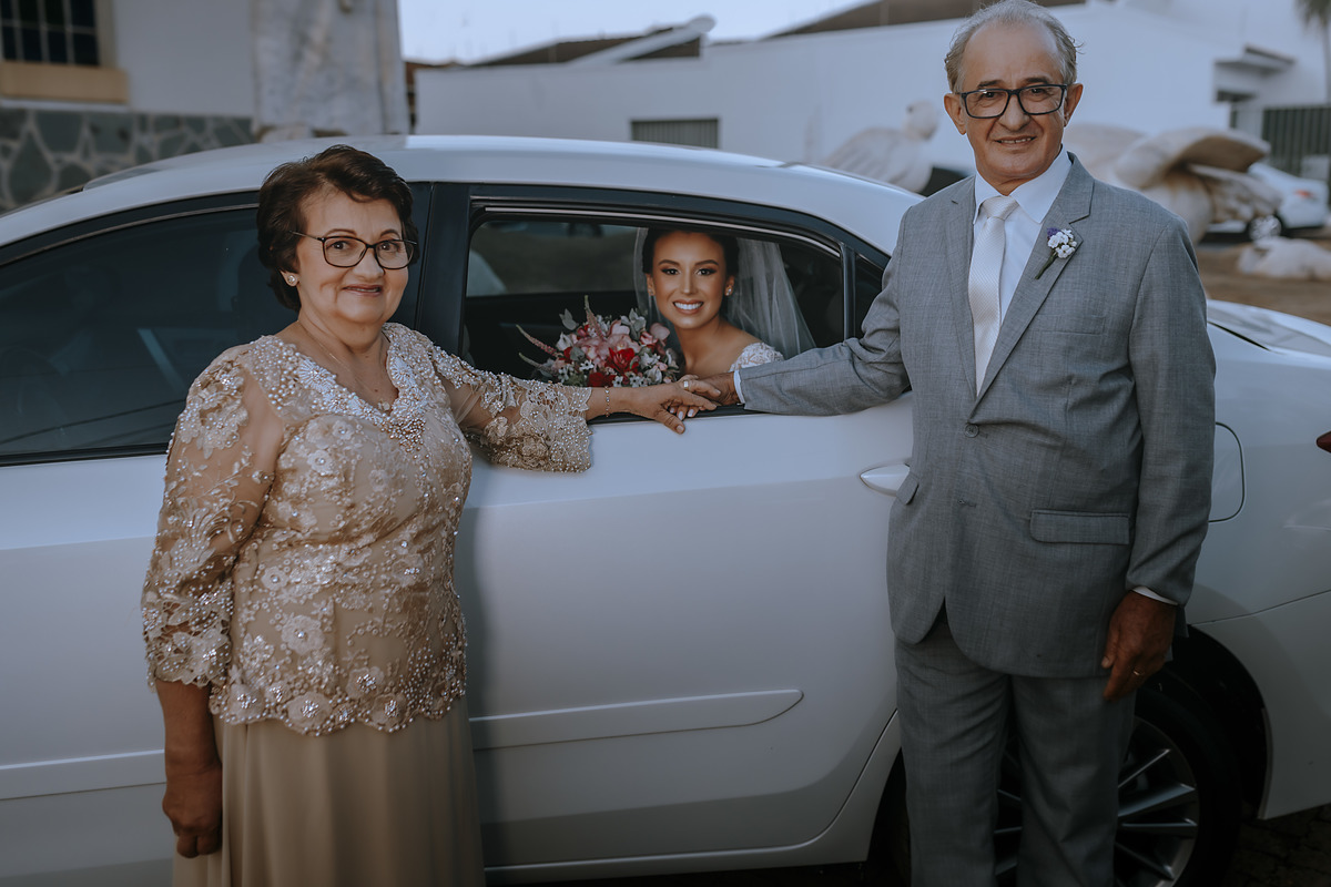 Casamento Marina e Vinicius

Fotografado por Alexandre Casttro e Pamela Benfica
Em Patos de Minas . Lagoa Formosa, Sao Gotardo
Fotos Fotografia igreja inspiração decoracao noivo noiva 