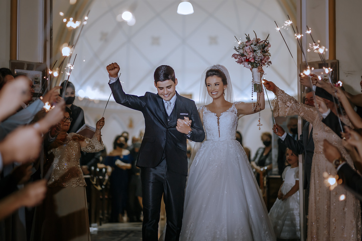 Casamento Marina e Vinicius

Fotografado por Alexandre Casttro e Pamela Benfica
Em Patos de Minas . Lagoa Formosa, Sao Gotardo
Fotos Fotografia igreja inspiração decoracao noivo noiva 