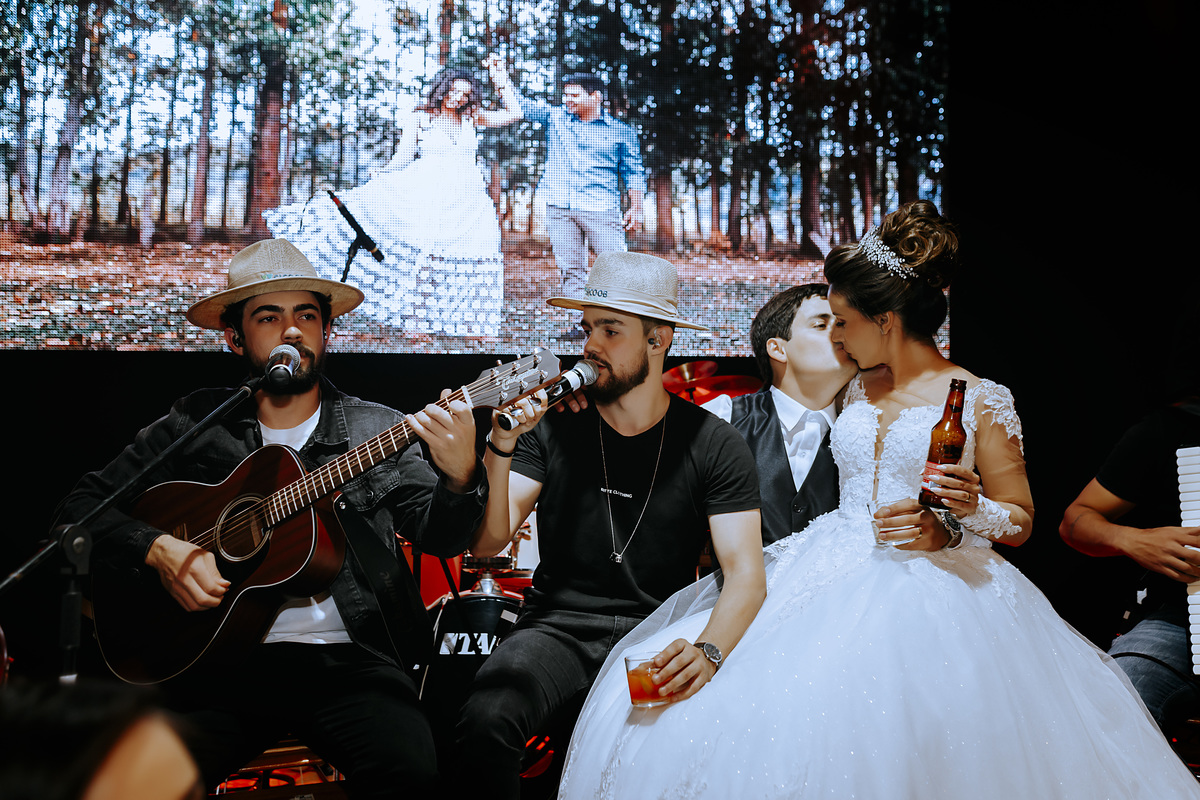 Casamento Marina e Vinicius

Fotografado por Alexandre Casttro e Pamela Benfica
Em Patos de Minas . Lagoa Formosa, Sao Gotardo
Fotos Fotografia igreja inspiração decoracao noivo noiva 