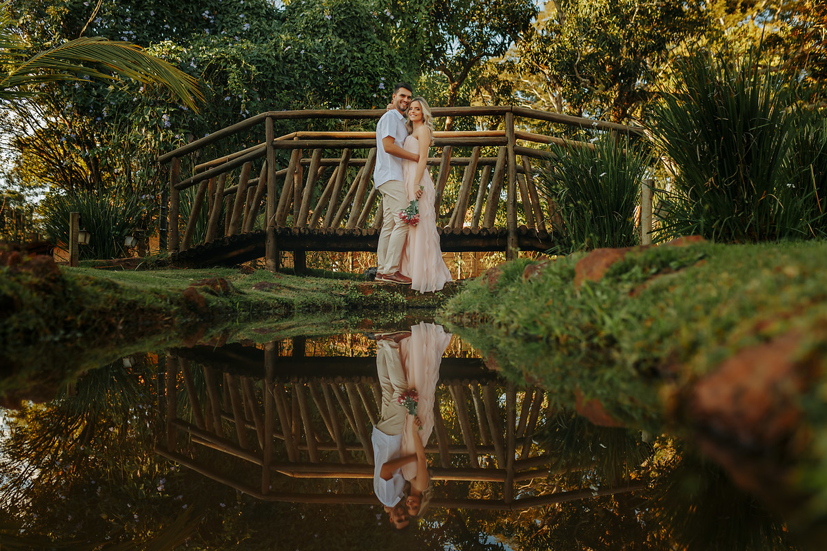 Ensaio Pre casamento de Débora e Henrique, realizado em Patos de Minas na chácara Avalon.Fotografado por Alexandre Casttro.