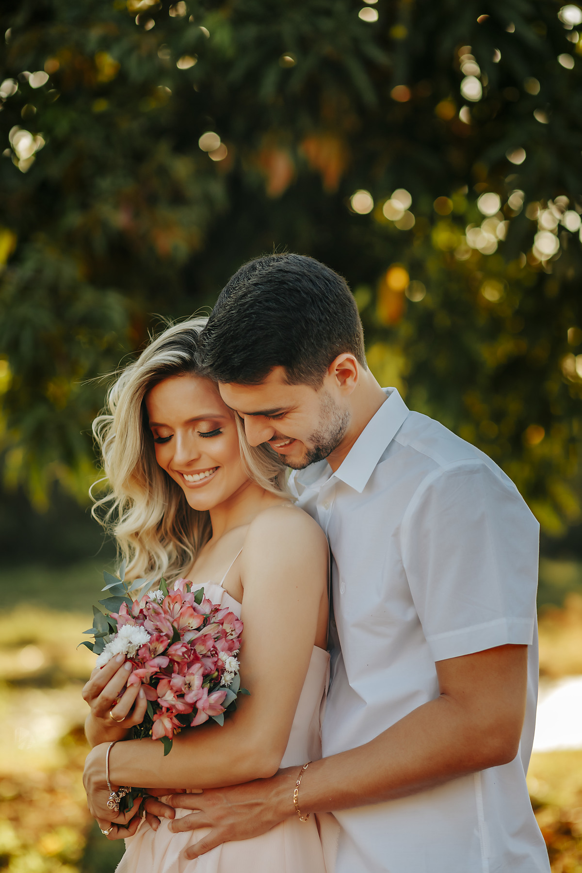 Ensaio Pre casamento de Débora e Henrique, realizado em Patos de Minas na chácara Avalon.Fotografado por Alexandre Casttro.