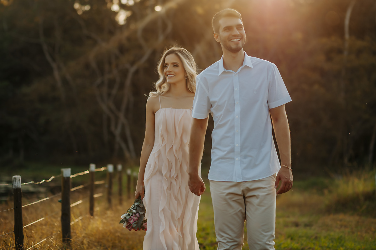 Ensaio Pre casamento de Débora e Henrique, realizado em Patos de Minas na chácara Avalon.Fotografado por Alexandre Casttro.