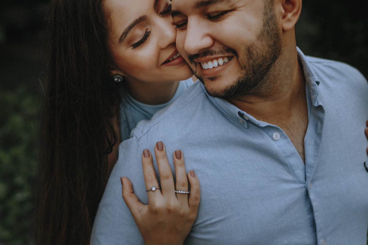 ENSAIO FOTOGRAFICO COM FOTOS NA PRAIA DO RIO DE JANEIRO FOTOGRAFIA DE ALEXANDRE CASTTRO PARA CASAMENTOS
