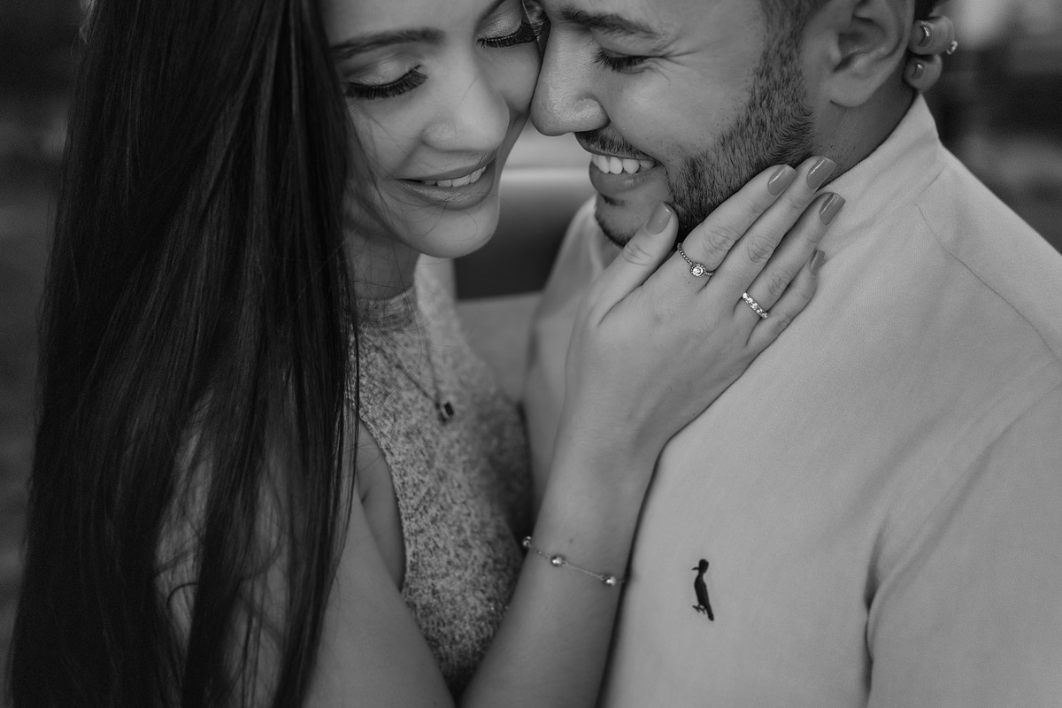 ENSAIO FOTOGRAFICO COM FOTOS NA PRAIA DO RIO DE JANEIRO FOTOGRAFIA DE ALEXANDRE CASTTRO PARA CASAMENTOS