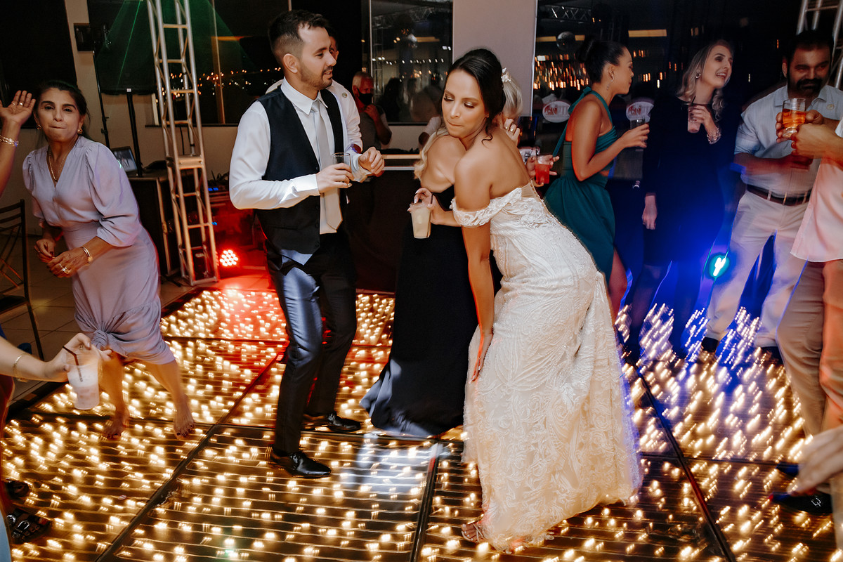 FOTOGRAFO DE CASAMENTO
ALEXANDRE CASTTRO
FOTOGRAFIA WEDDING
PATOS DE MINAS
ESTUDIO VESTIDO NOIVA