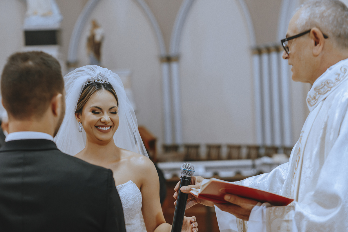 WEDDING PHOTOS
NOIVA
2023 CASAMENTOS
ALEXANDRE CASTTRO