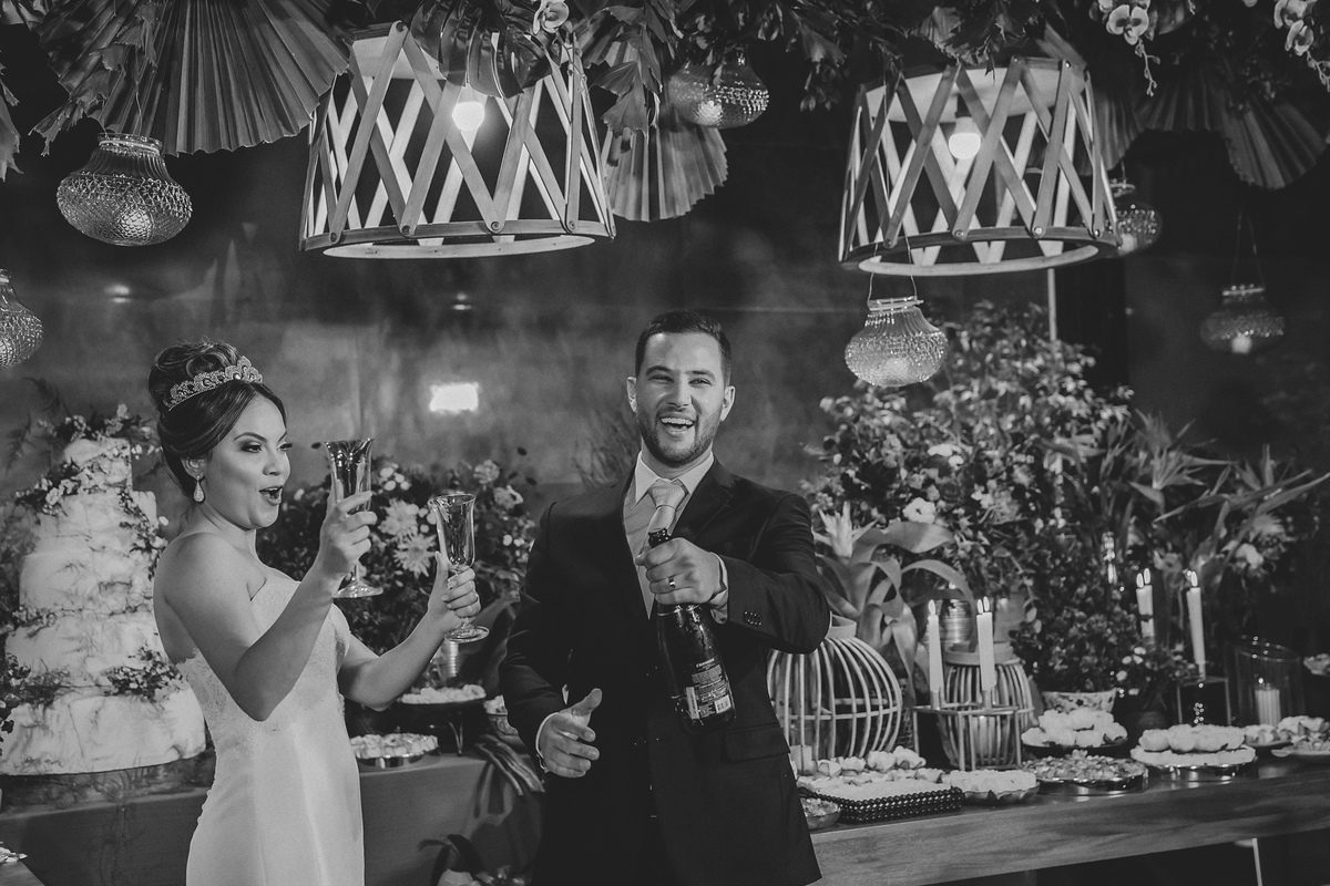 WEDDING PHOTOS
NOIVA
2023 CASAMENTOS
ALEXANDRE CASTTRO