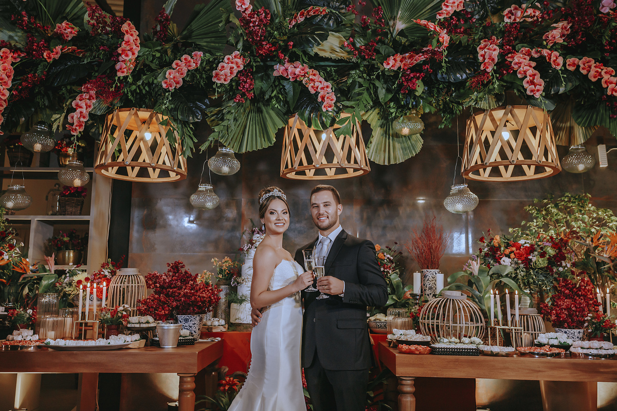 WEDDING PHOTOS
NOIVA
2023 CASAMENTOS
ALEXANDRE CASTTRO