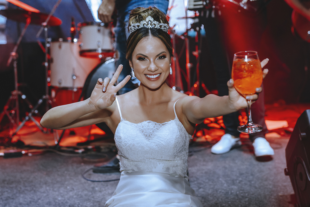 WEDDING PHOTOS
NOIVA
2023 CASAMENTOS
ALEXANDRE CASTTRO